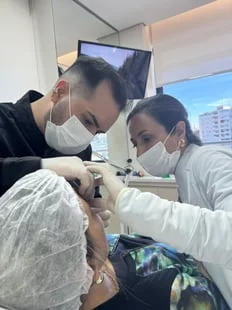 Prática de preenchimento facial em turma anterior
